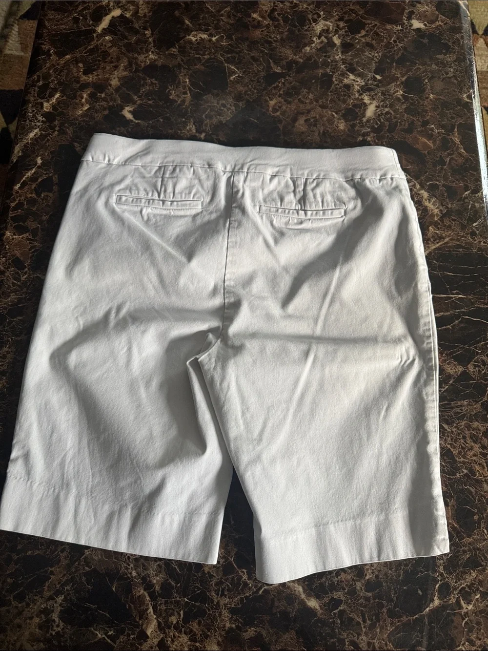 Chicos crisp beige